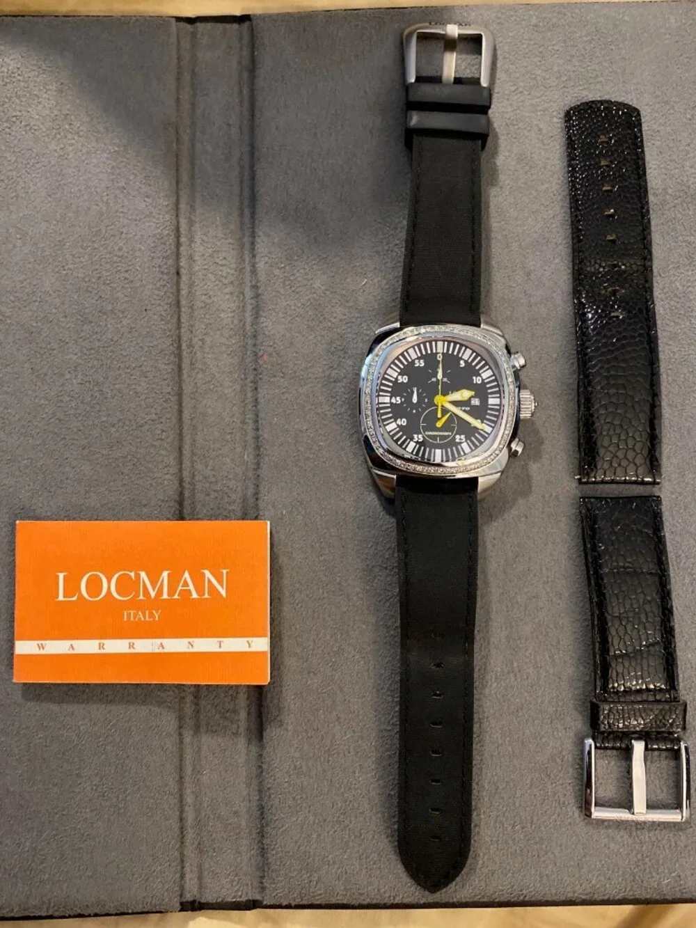 VINTAGE LOCMAN 1970 DIAMOND BEZEL BLACK CHRONOGRAPH WATCH - Picture 7 of 16